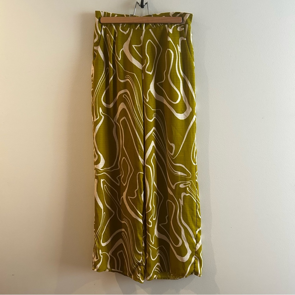 Stylish Green Patterned Women's Trousers